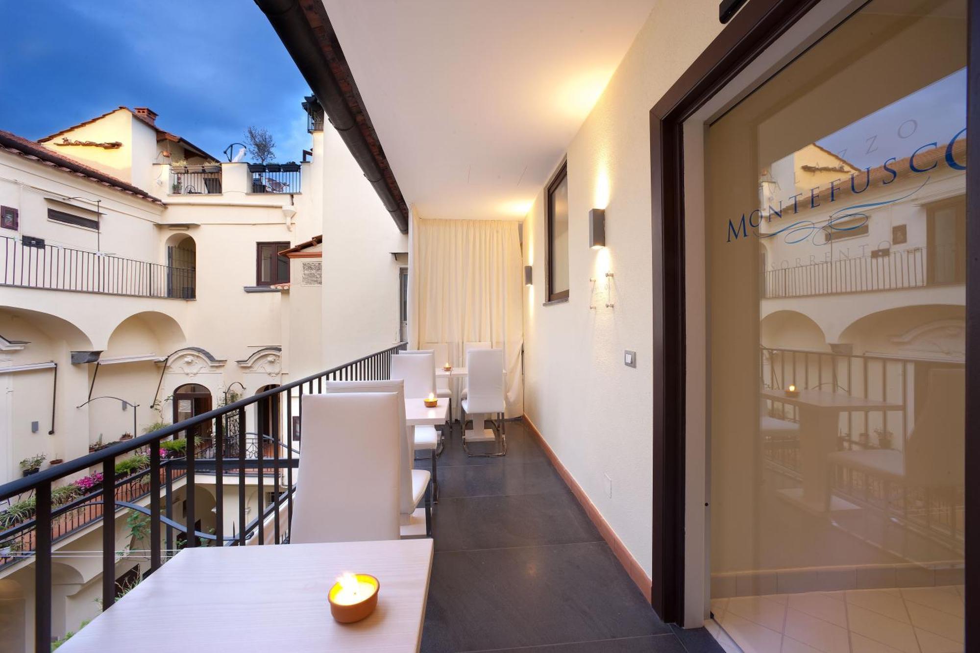Palazzo Montefusco Hotel Sorrento Exterior photo